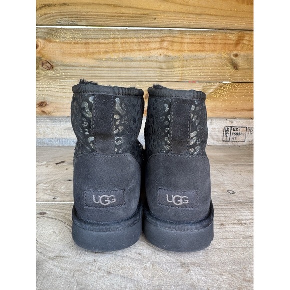 UGG Mini Snow leopard black leopard  Ankle boots size 8 - Picture 8 of 16